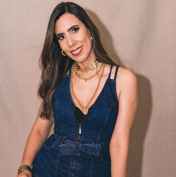 Meet the Posher - Picture 4 of 8